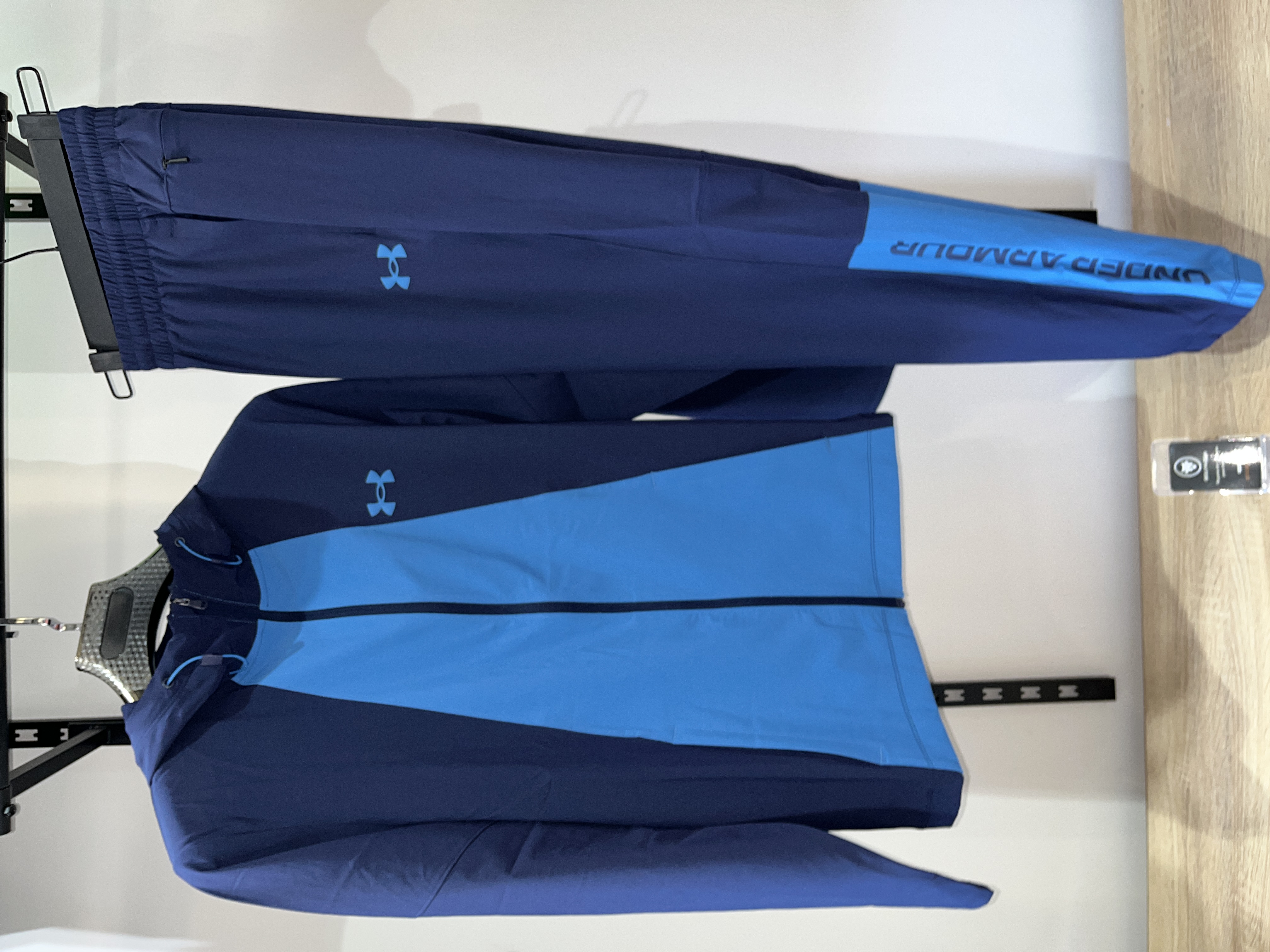 UA tech blue